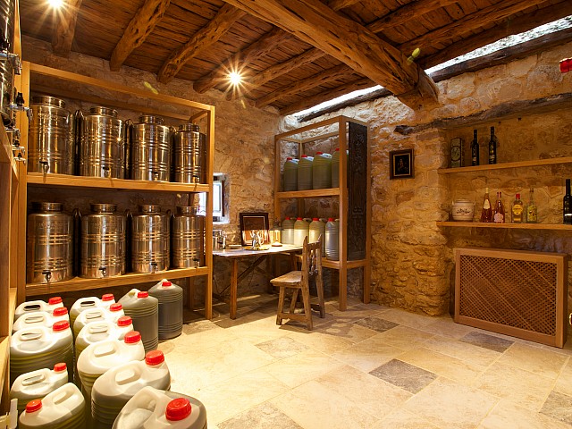 Espacio de almacenamiento del aceite