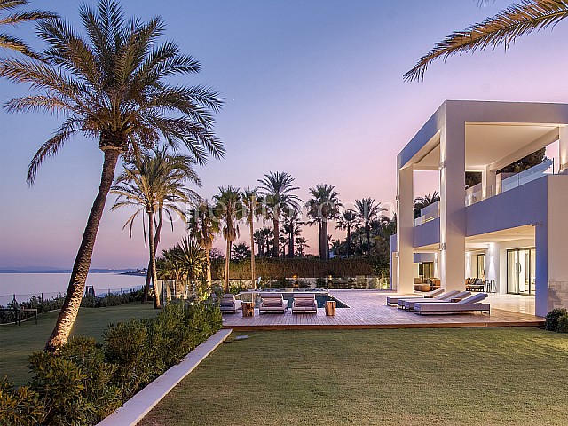 Exclusiva Villa en Venta en El Paraíso, La Nueva Milla