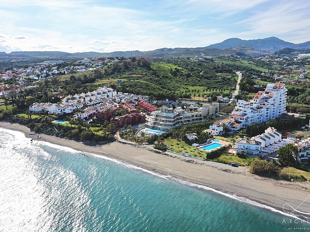 Apartamentos en Primera Linea de Mar de Obra Nueva