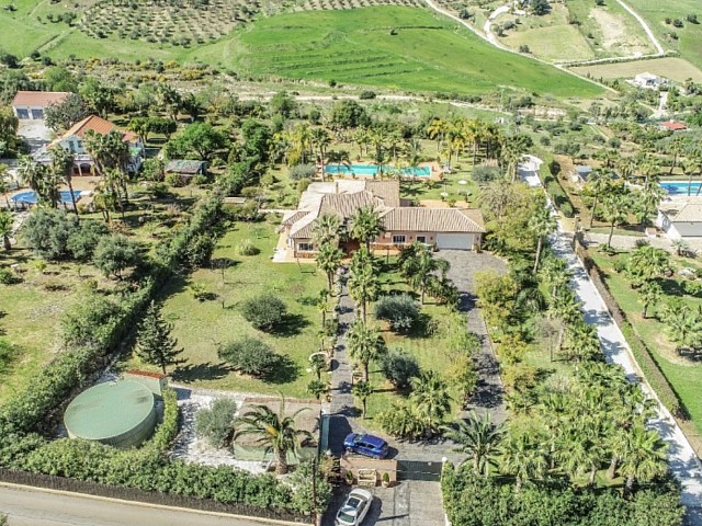 Villa de Obra Nueva en Venta en Alhaurín de la Torre