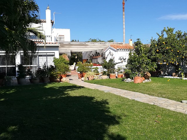 Chalet en Venta en Estepona, Malaga