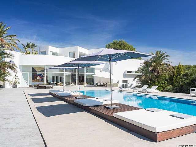 Impressionnante villa contemporaine en location à Santa Getrudis, Ibiza 