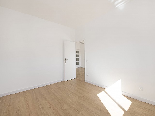 Ref. 63092 - Piso en venta en plena Rambla Guipúzcoa, Barcelona.