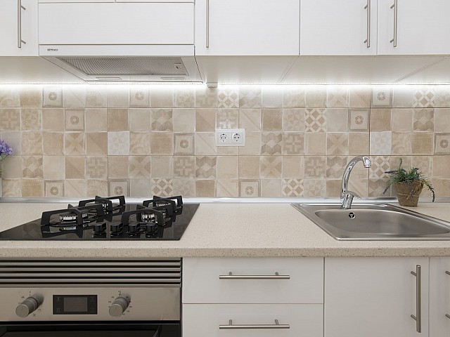 Ref. 63092 - Piso en venta en plena Rambla Guipúzcoa, Barcelona.