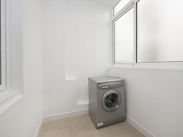 Ref. 63092 - Piso en venta en plena Rambla Guipúzcoa, Barcelona.