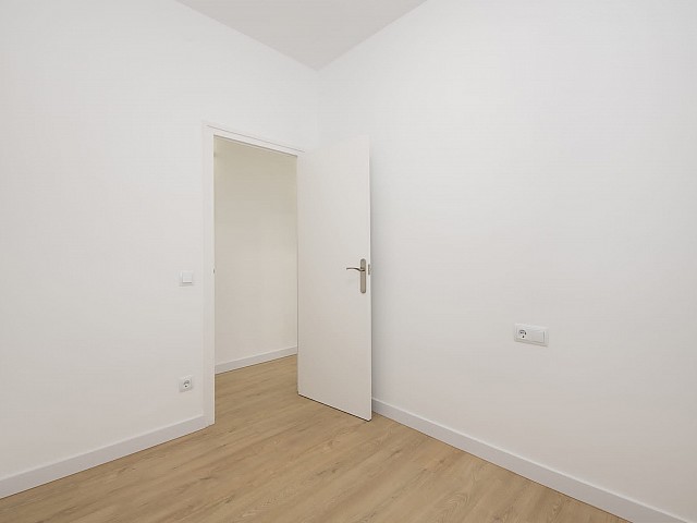 Ref. 63092 - Piso en venta en plena Rambla Guipúzcoa, Barcelona.