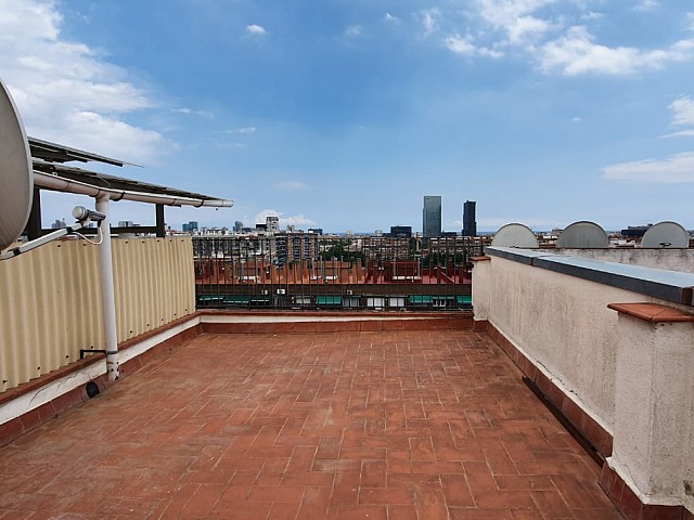 Ref. 63092 - Piso en venta en plena Rambla Guipúzcoa, Barcelona.