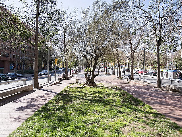 Ref. 63092 - Piso en venta en plena Rambla Guipúzcoa, Barcelona.