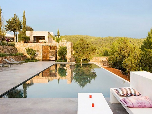 Espectacular villa moderna estilo ibicenco en Santa  Agnès, Ibiza 