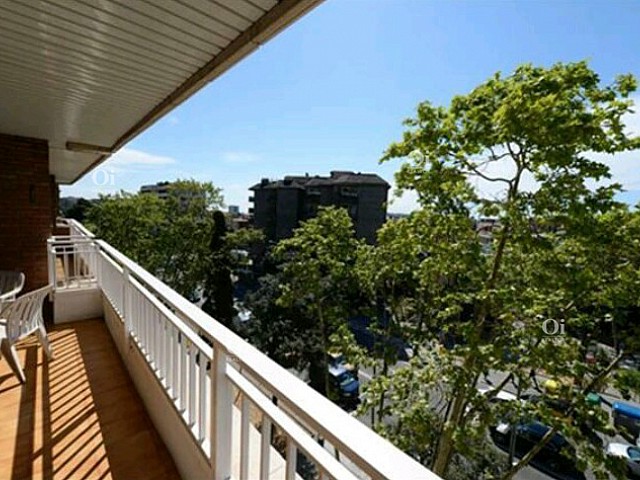Bel appartement à vendre pour emménager dans Les Tres Torres, Barcelone.