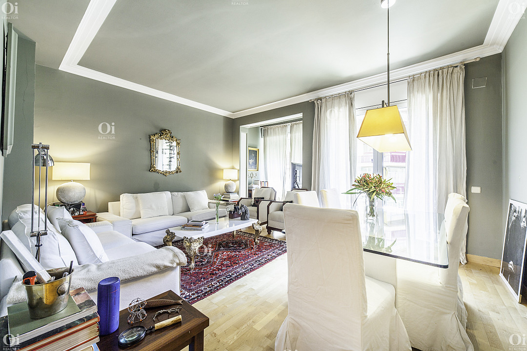 Красивая квартира на продажу, чтобы переехать в Les Corts, Барселона.