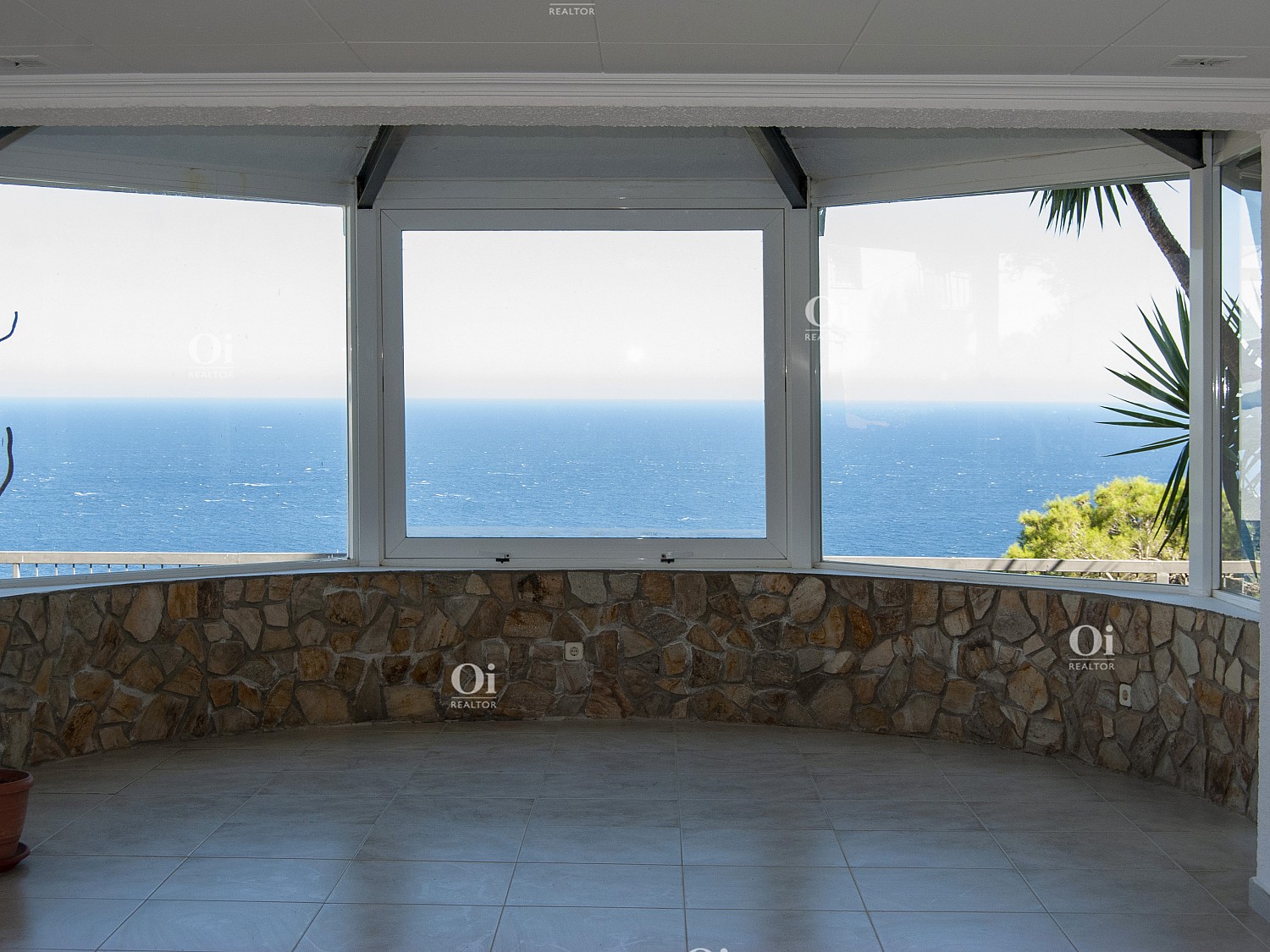 Красивый дом с видом на море в Санта Кристина, Бланес