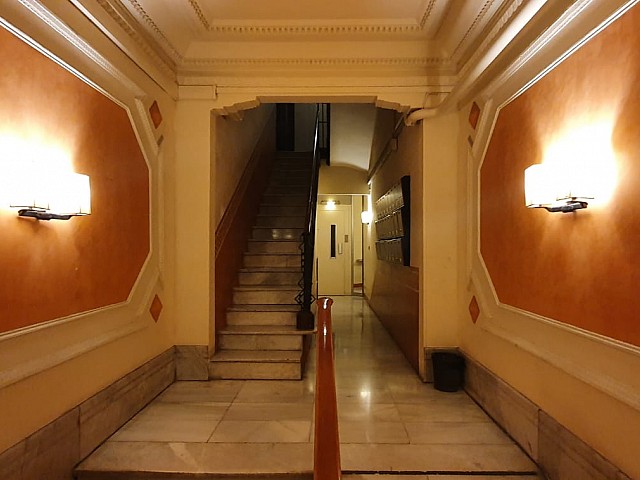 Oportunidad a reformar en venta en La Nova Esquerra del Eixample.