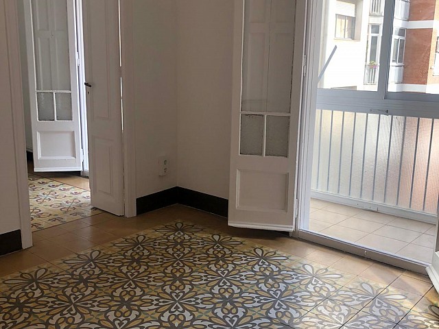 Hermoso Piso en Calle Roselló (Peatonal)