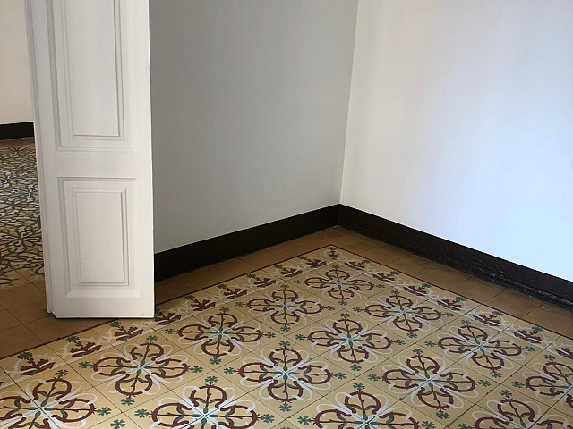 Hermoso Piso en Calle Roselló (Peatonal)