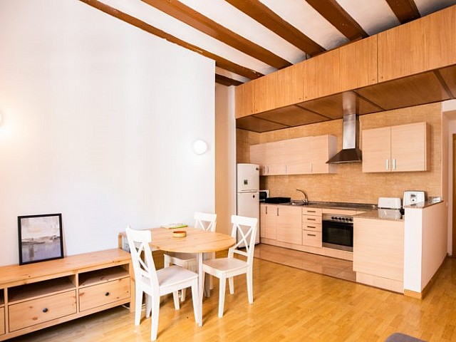 Bellissimo appartamento con 2 camere doppie con balcone in Gótico