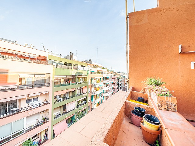 Ático en alquiler en calle Guitard en Les Corts en BarcelonaÁtico en alquiler en calle Guitard en Les Corts en Barcelona