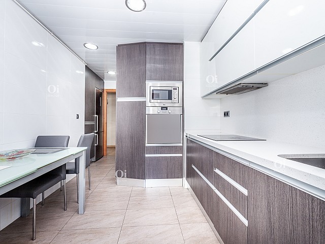 Ref. 63239 - Precioso piso en venta en Sants, Barcelona. 