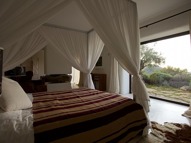 Шикарная спальня виллы в Сан Агустин