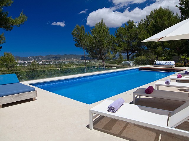 Impresionante villa en alquiler en San Agustín, Ibiza