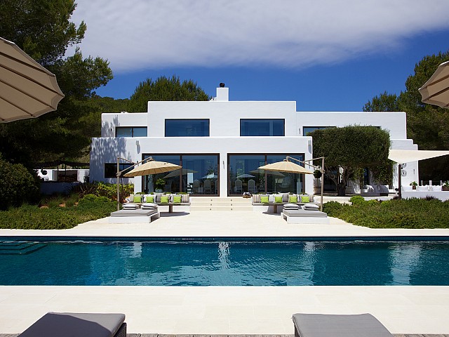 Marvellous 6 bedroom villa in the heart of the island of Ibiza