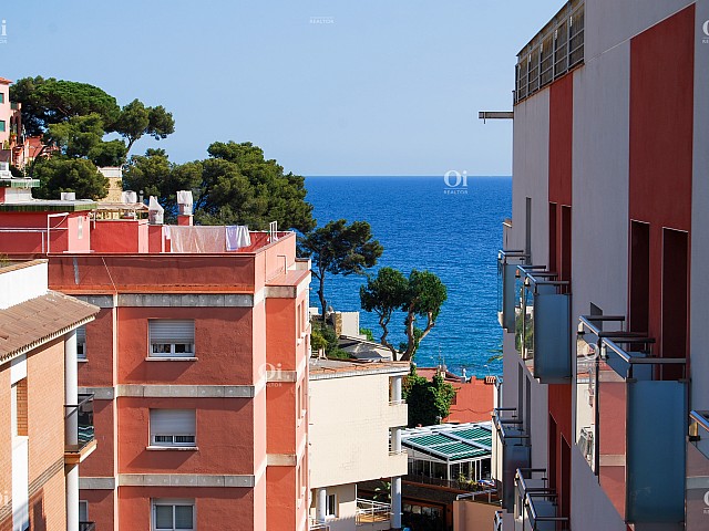 For sale beautiful two-bedroom apartment with sea views in Lloret de Mar, Costa Brava