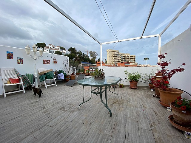 Casa con dos viviendas en venta en Fuengirola. Málaga