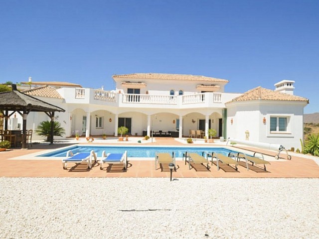 Excelente Villa en venta en La Cala Golf, Mijas, Málaga, España