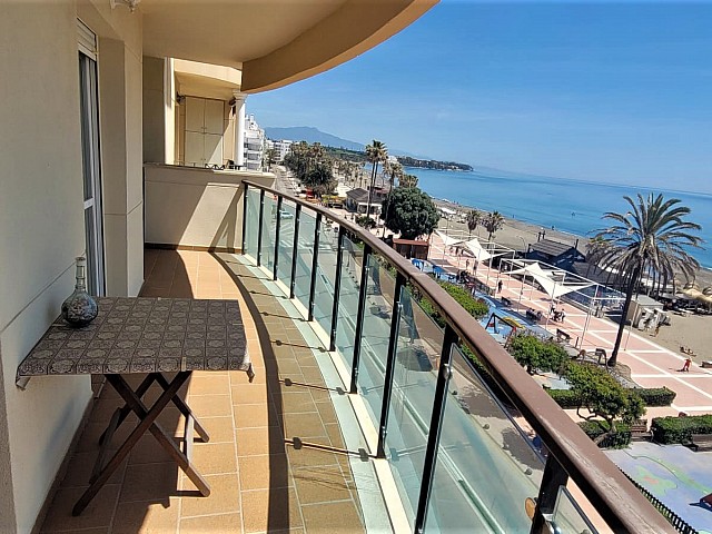 Meraviglioso appartamento in vendita sul lungomare con vista favolosa. Estepona Málaga