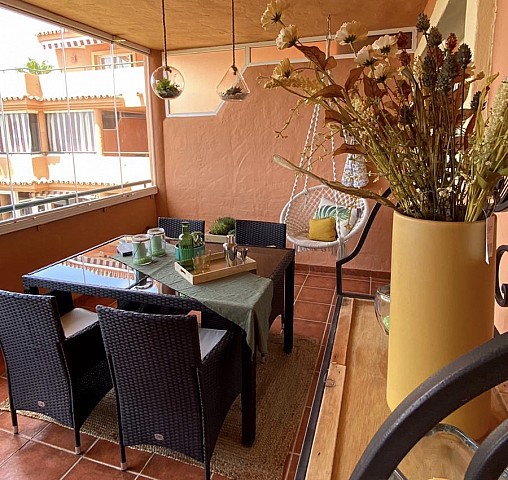 Fabuloso apartamento en venta en primera linea de playa. Estepona