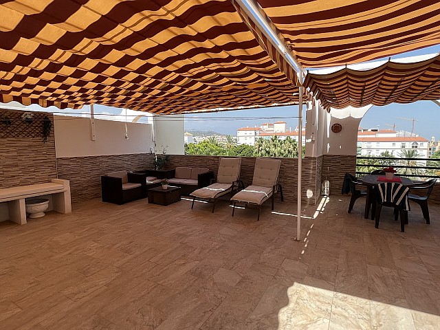 Fantastisch duplex penthouse te koop in Estepona, Málaga. Spanje