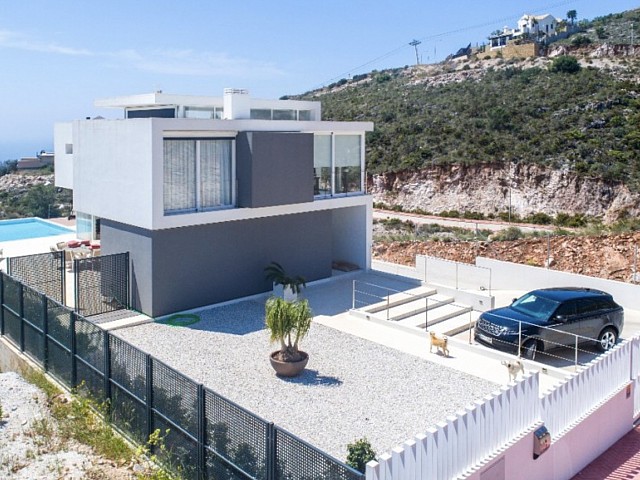 Lujosa Villa en venta en Benalmádena, Málaga, España