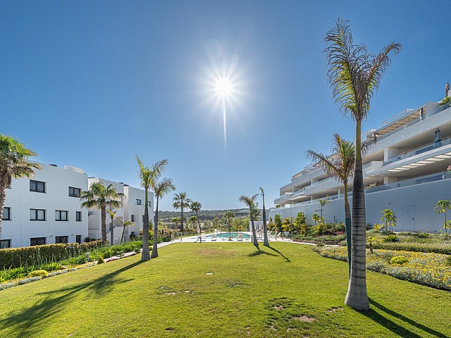 Magnifico apartamento en venta en Estepona Golf, Bahía Dorada. Estepona. Málaga