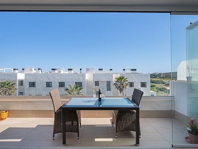 Magnifico apartamento en venta en Estepona Golf, Bahía Dorada. Estepona. Málaga