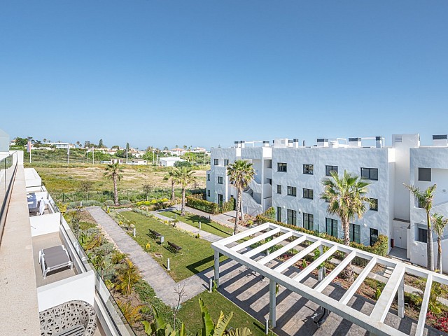 Magnifico apartamento en venta en Estepona Golf, Bahía Dorada. Estepona. Málaga