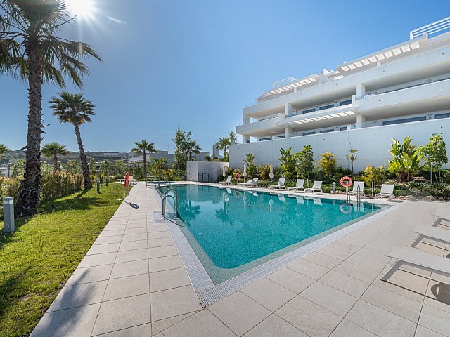 Magnifico apartamento en venta en Estepona Golf, Bahía Dorada. Estepona. Málaga