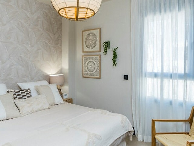 B6.1 Marbella Lake apartments Nueva Andalucia bedroom Jul 22 880x370