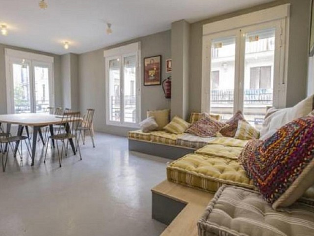 Ref. 74340 - Hotel en venta en Poble Sec, Barcelona.