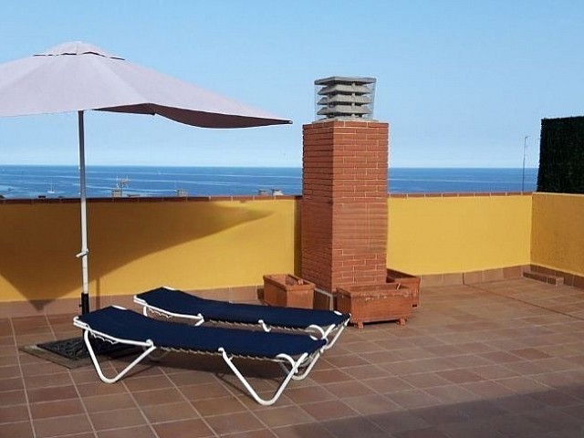 Fantastisch penthouse te koop in Montgat Maresme met uitzicht op zee