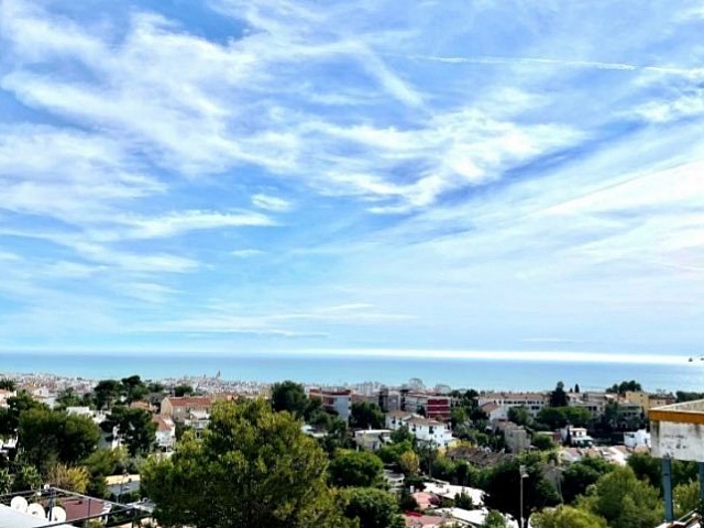 Cobertura espetacular à venda em Vallpineda-Santa Bárbara Sitges, Barcelona