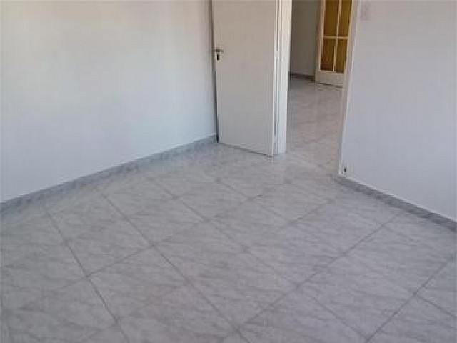 Ref. 76840   Piso en venta en Horta Guinardo Barcelona (3)