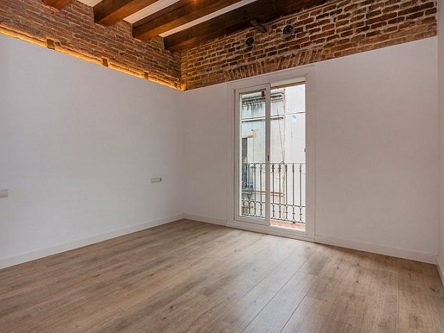 Apartamento reformado à venda em St. Pere - Sta. Caterina, Barcelona