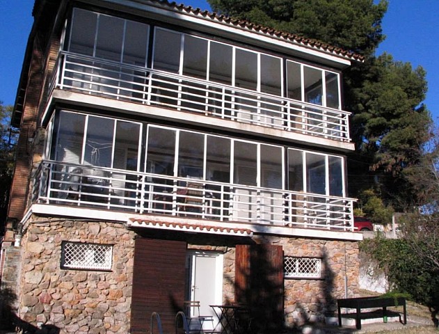 منزل للبيع في كاستيلديفيلس برشلونة
