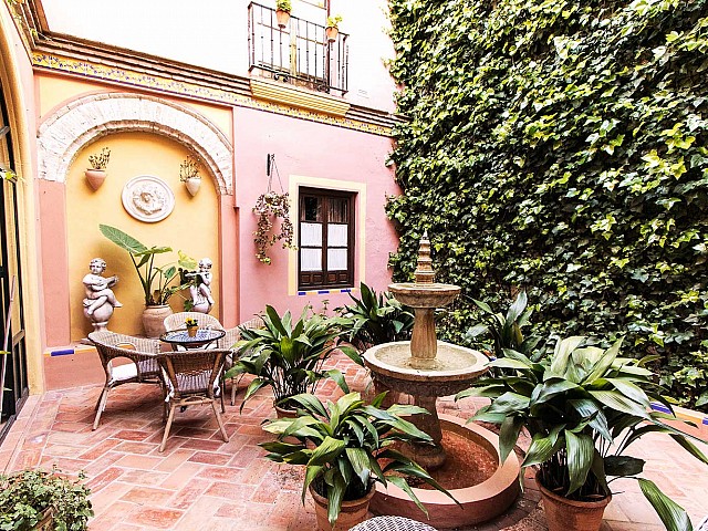 hotel for sale in the charming area of Carmona, Seville