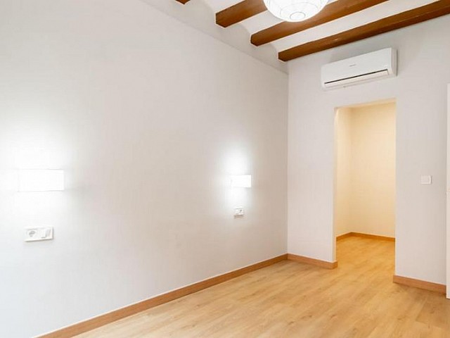 Vivienda en el centro histórico de Barcelona en venta
