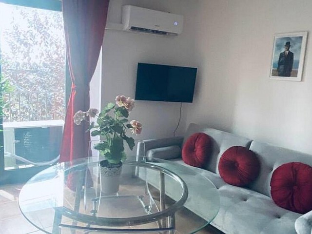 Piso en venta en la Rambla del Raval, Barcelona