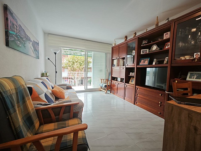 Apartment for sale on Les Vilares avenue with 3 bedrooms and 77 m²