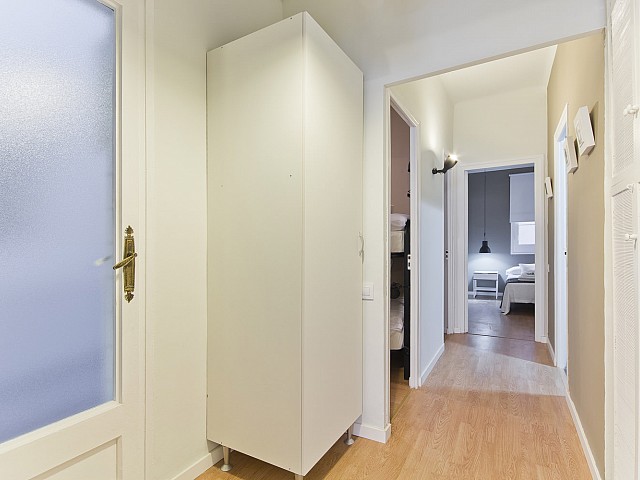 Hallway in this luxury flat for rent in Barcelona