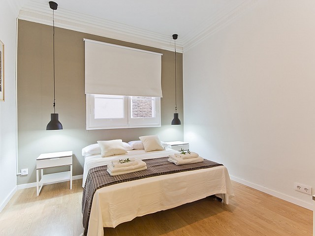 Fantastic master bedroom in this luxury flat for rent in Barcelona