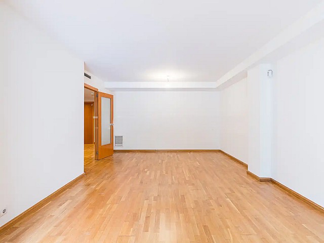 Dúplex en Avenida Diagonal 261 con jardín y piscina privada.